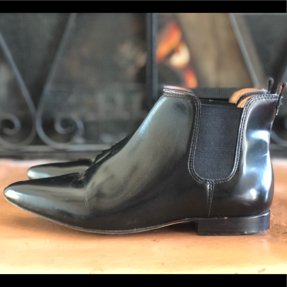 Madewell black Chelsea booties size 7.5